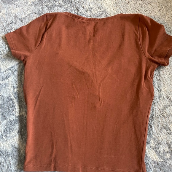 Hollister Women's Short Sleeve Corset Top in Warm Brown - Picture 2 of 3